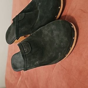 Ugg Clogs